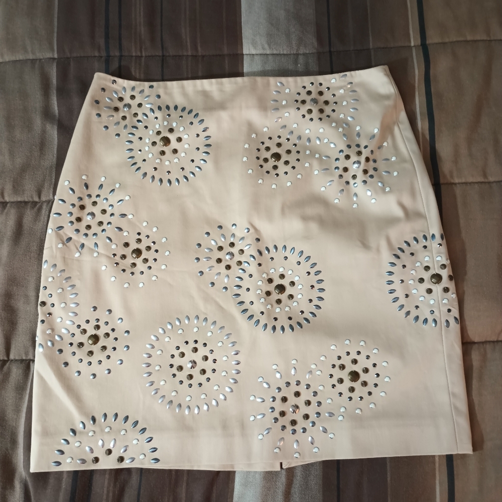 White House Black Market Beige Skirt with Metallic Accents 4